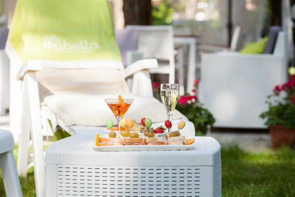 B&B Isabella Milano Marittima Bagian luar foto