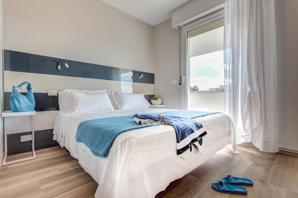 B&B Isabella Milano Marittima Bagian luar foto