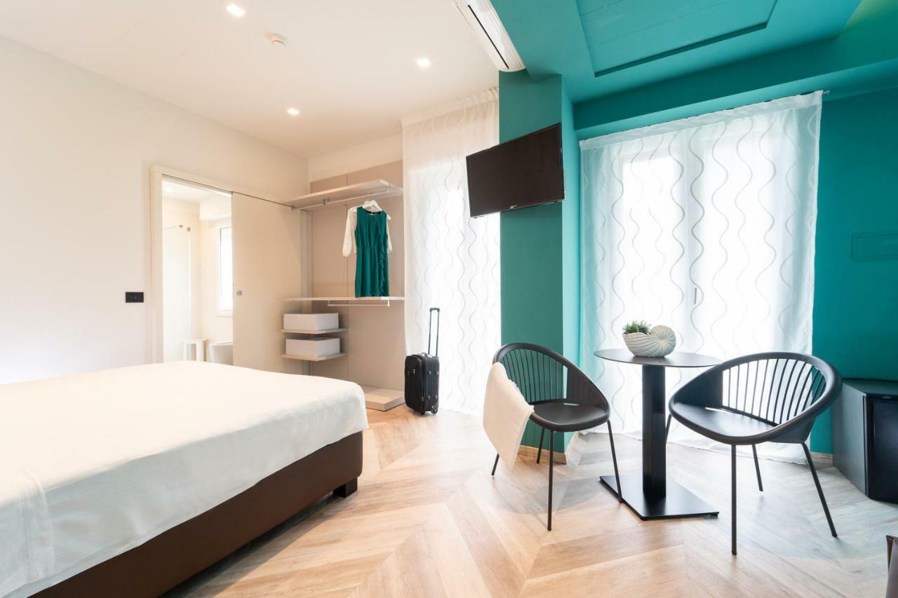 B&B Isabella Milano Marittima Bagian luar foto