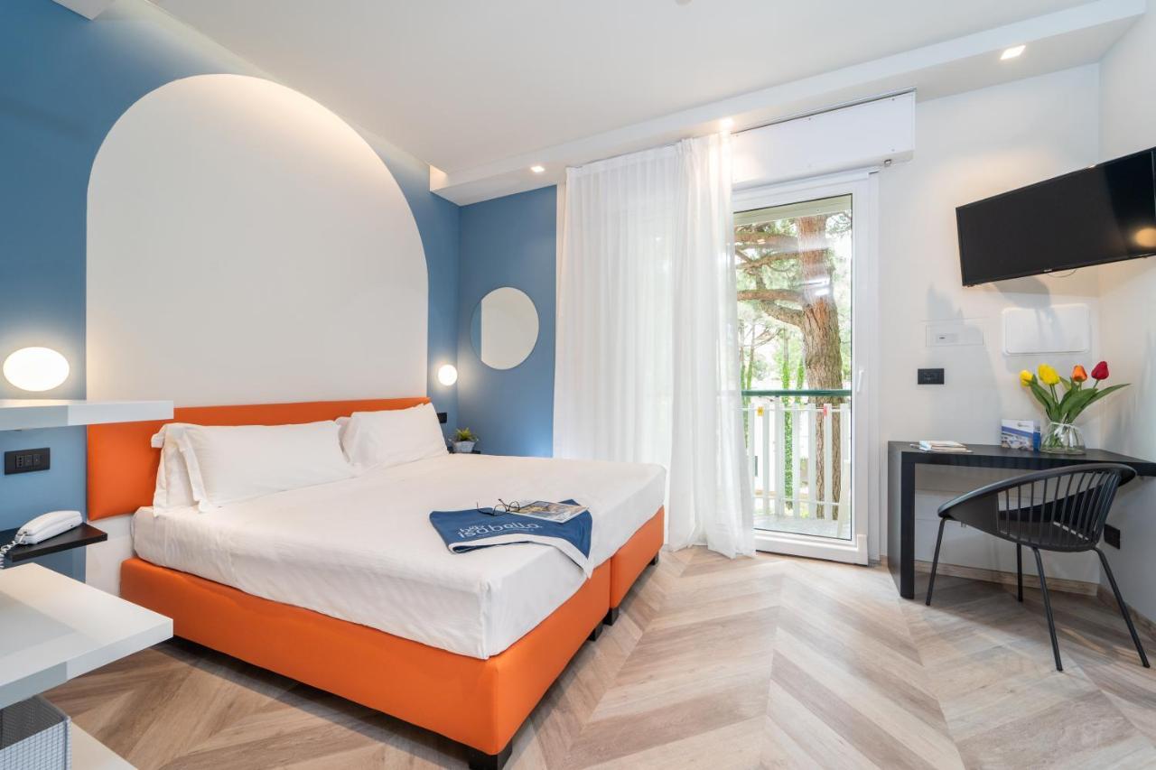 B&B Isabella Milano Marittima Bagian luar foto